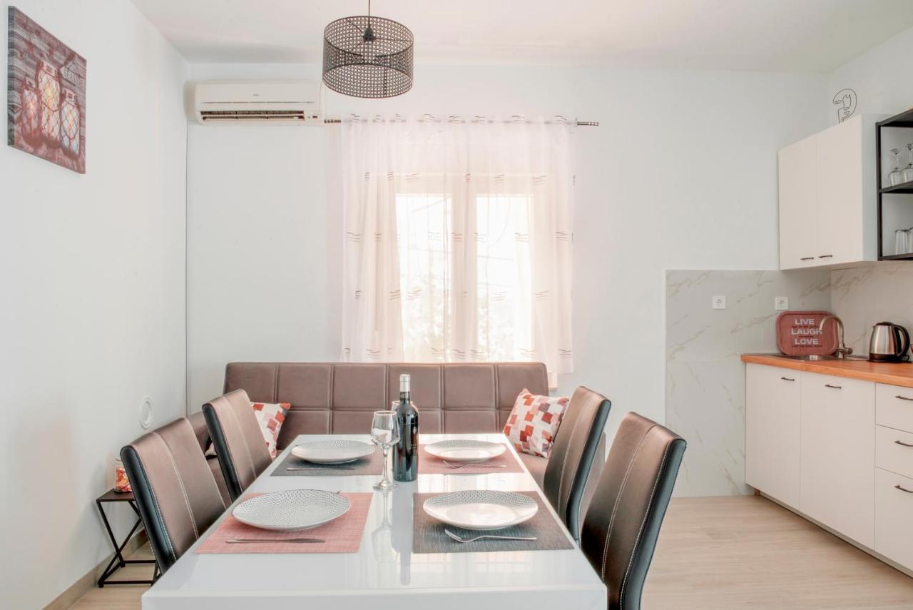 Apartmani Vudrag Трогир Екстериор снимка