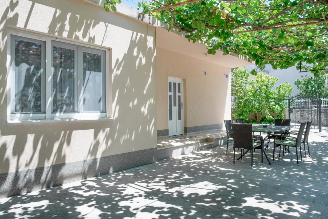 Apartmani Vudrag Трогир Екстериор снимка