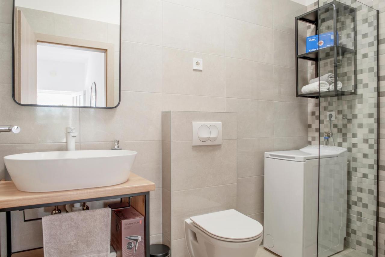 Apartmani Vudrag Трогир Екстериор снимка